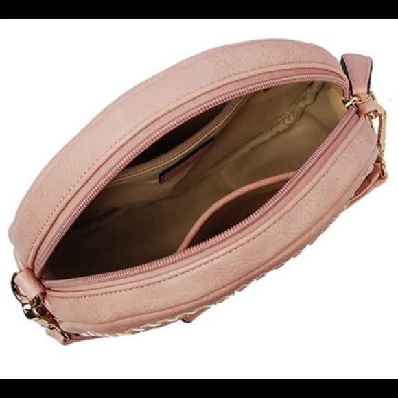 ONE LEFT!!✨ Cognac Circle Crossbody Bag - Picture 3 of 5